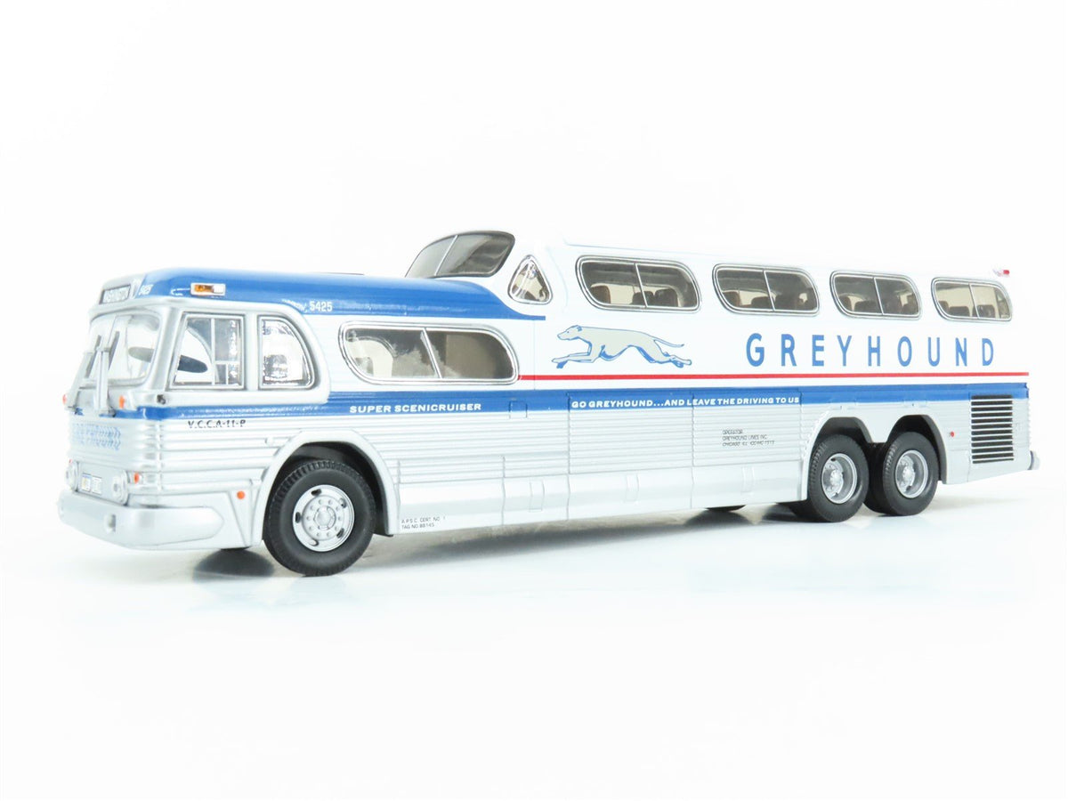 1:50 Corgi US54409 Die-Cast GM 4501 Greyhound Scenicruiser Dest Washington DC