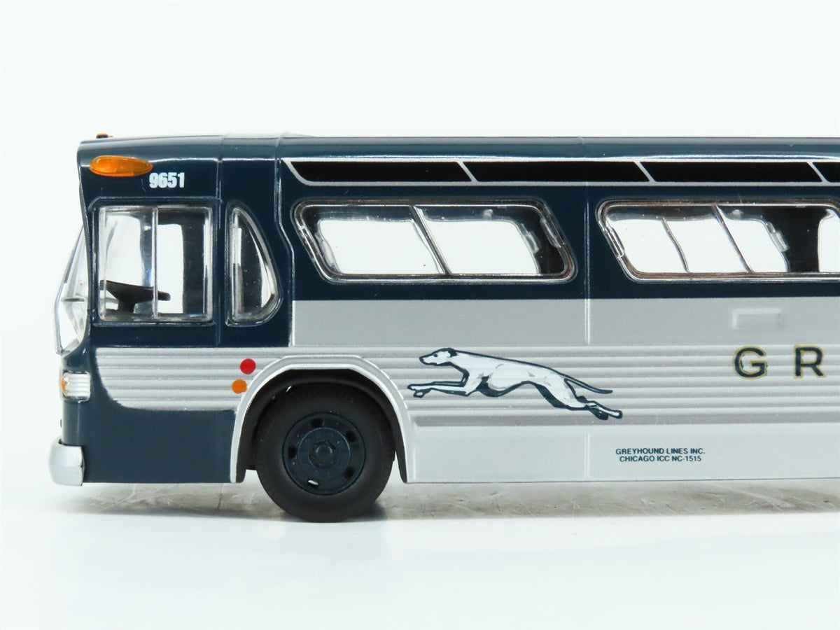 1:50 Scale Corgi 54402 Die-Cast GM 5303 Greyhound Lines Fishbowl Bus