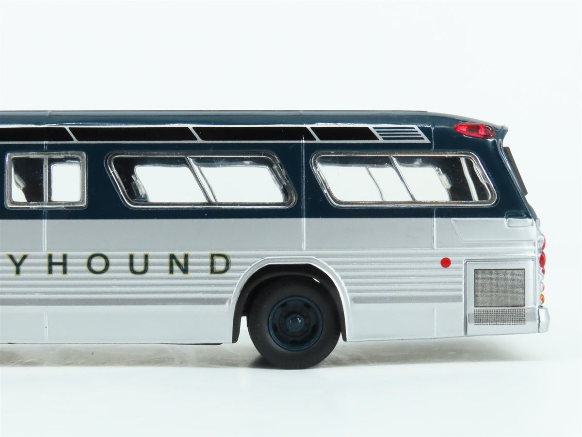 1:50 Scale Corgi 54402 Die-Cast GM 5303 Greyhound Lines Fishbowl Bus