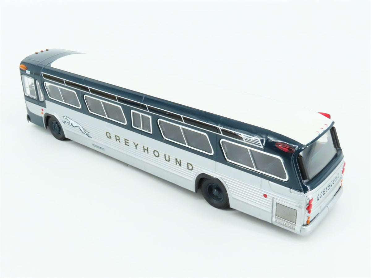 1:50 Scale Corgi 54402 Die-Cast GM 5303 Greyhound Lines Fishbowl Bus