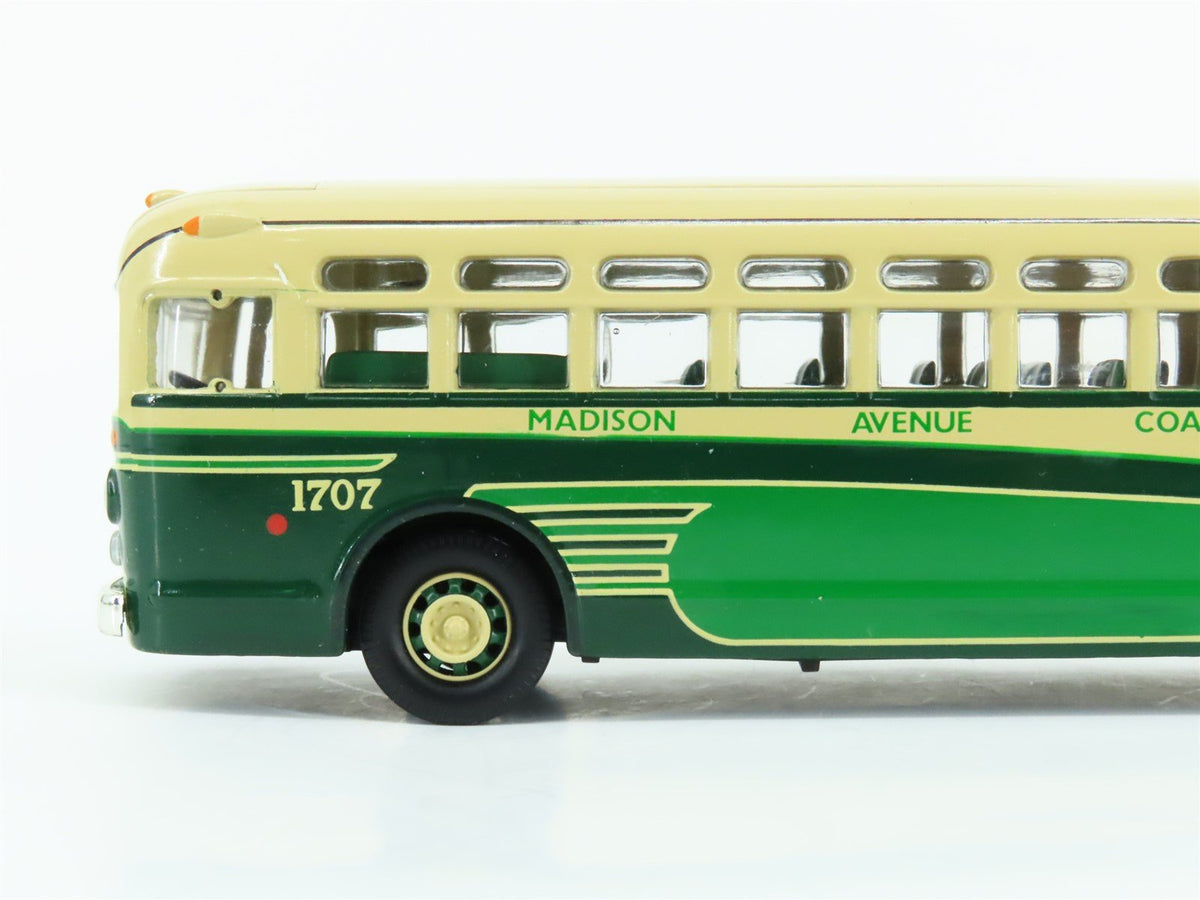 1:50 Scale Corgi 54002 Die-Cast GM 4506 Madison Avenue Bus