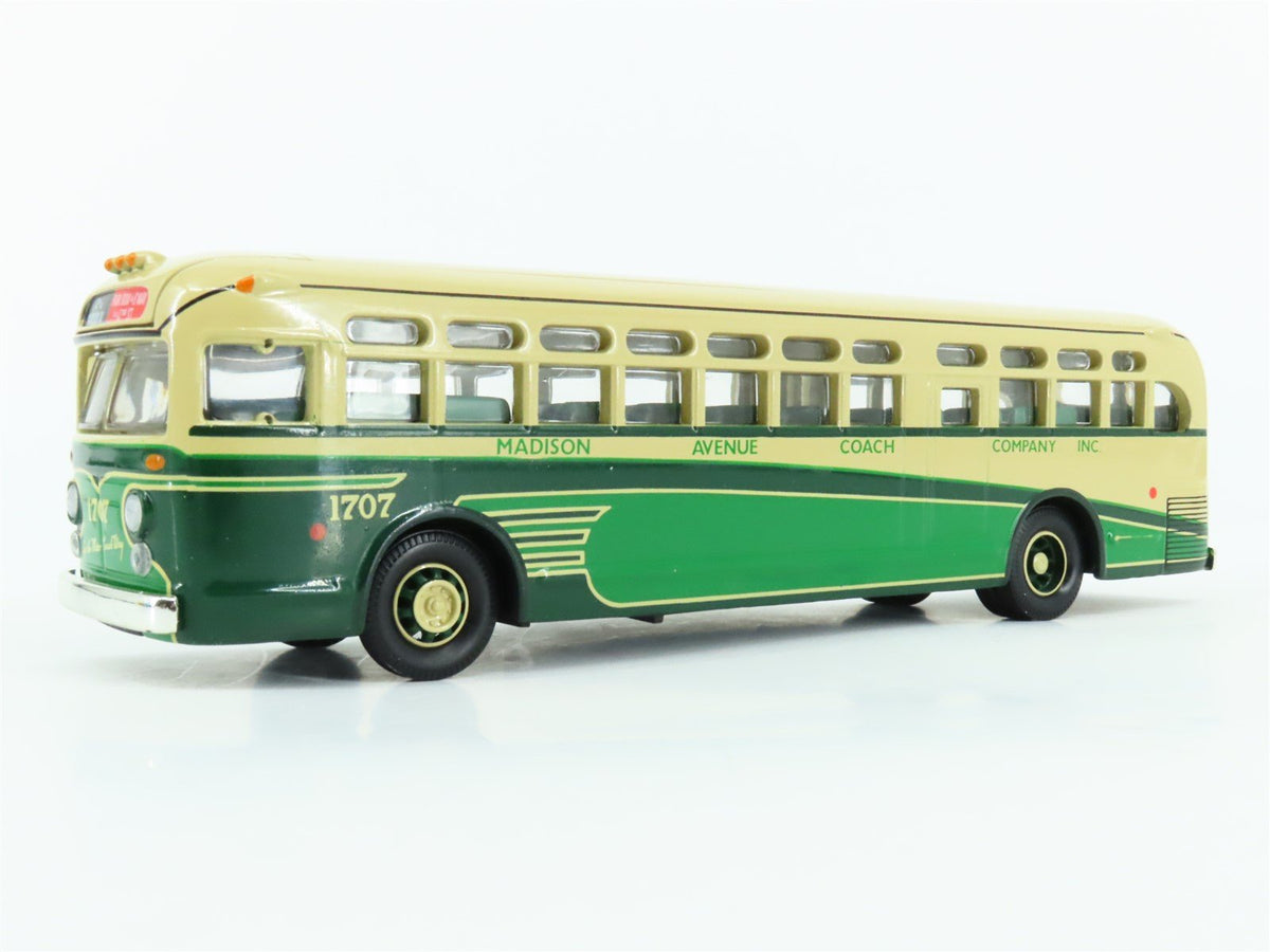 1:50 Scale Corgi 54002 Die-Cast GM 4506 Madison Avenue Bus