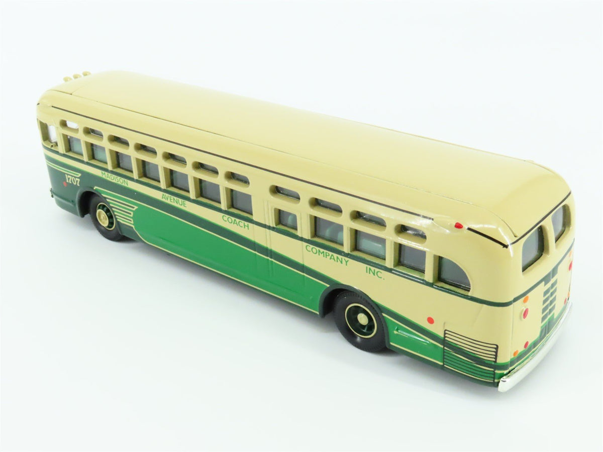 1:50 Scale Corgi 54002 Die-Cast GM 4506 Madison Avenue Bus