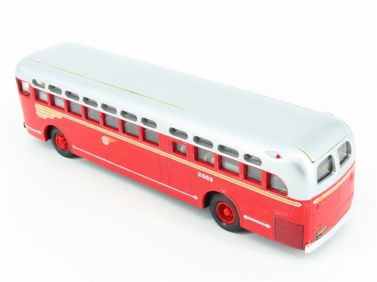 1:50 Scale Corgi 98601 Die-Cast GM 4502 Pacific Electric Bus