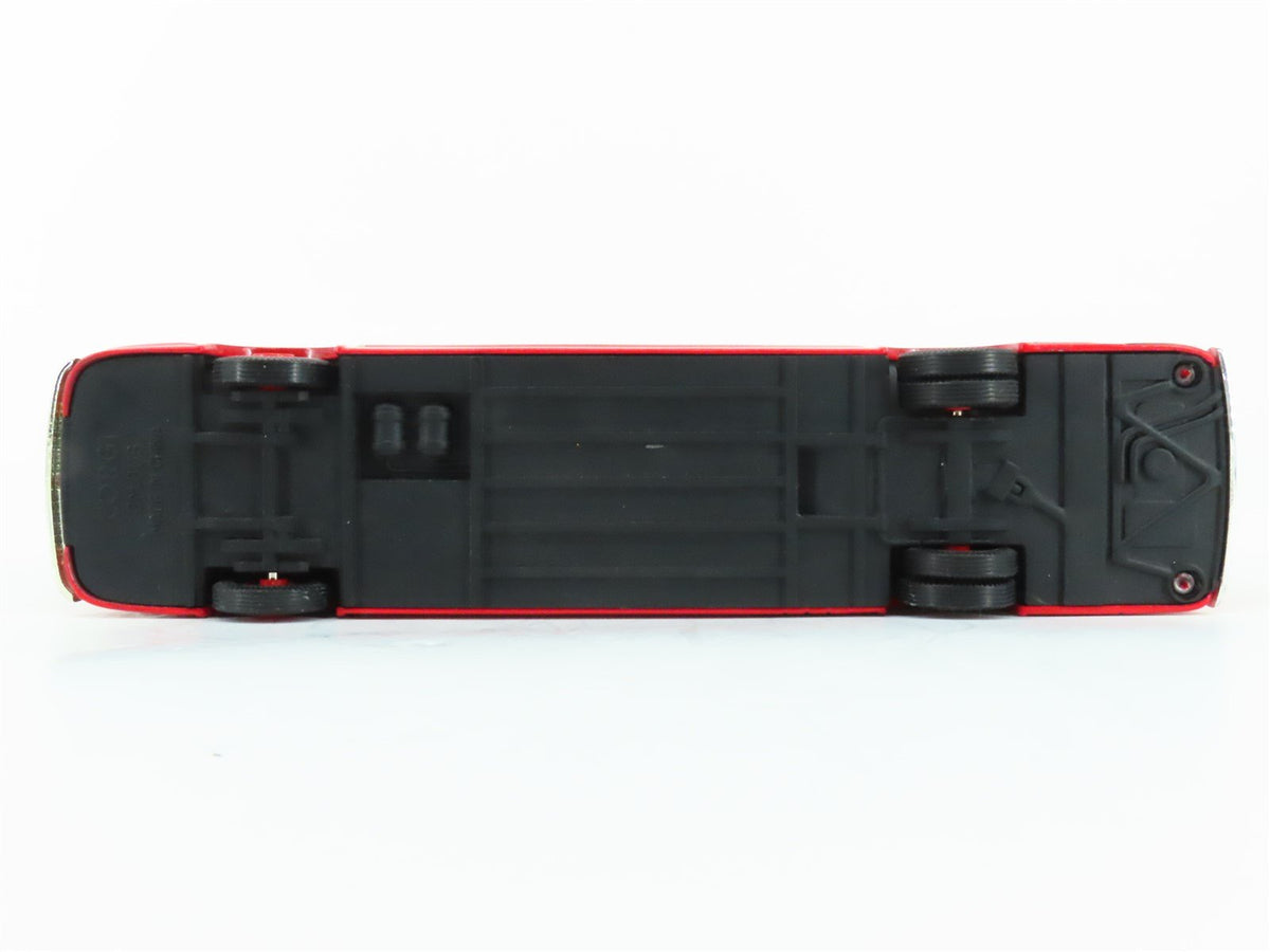 1:50 Scale Corgi 98601 Die-Cast GM 4502 Pacific Electric Bus