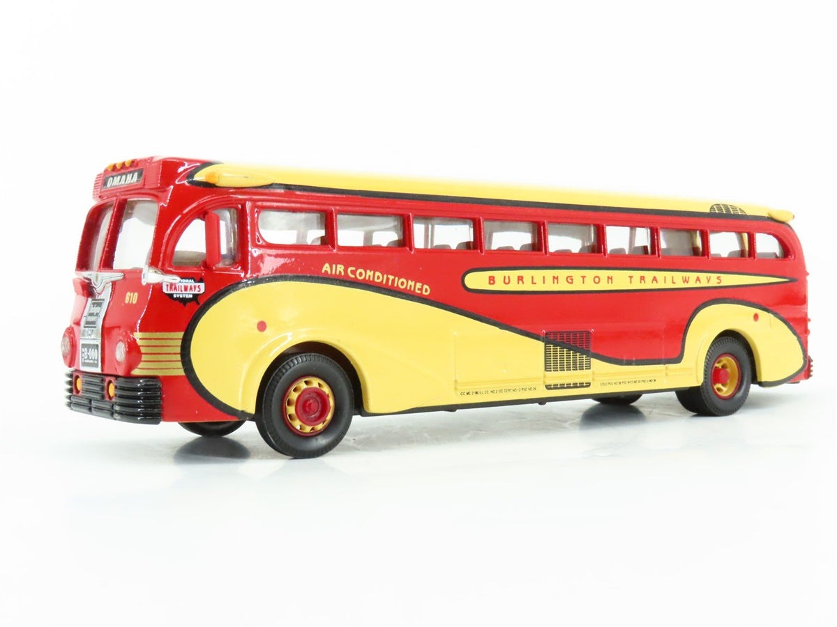 1:50 Scale Corgi 98464 Die-Cast Yellow Coach 743 Burlington Trailways Bus