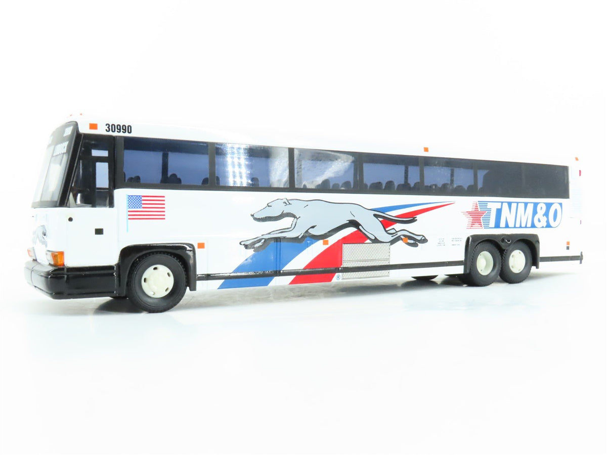 1:50 Corgi US53405 Die-Cast MCI-102 DL3 Greyhound Lines Bus TNM&amp;O