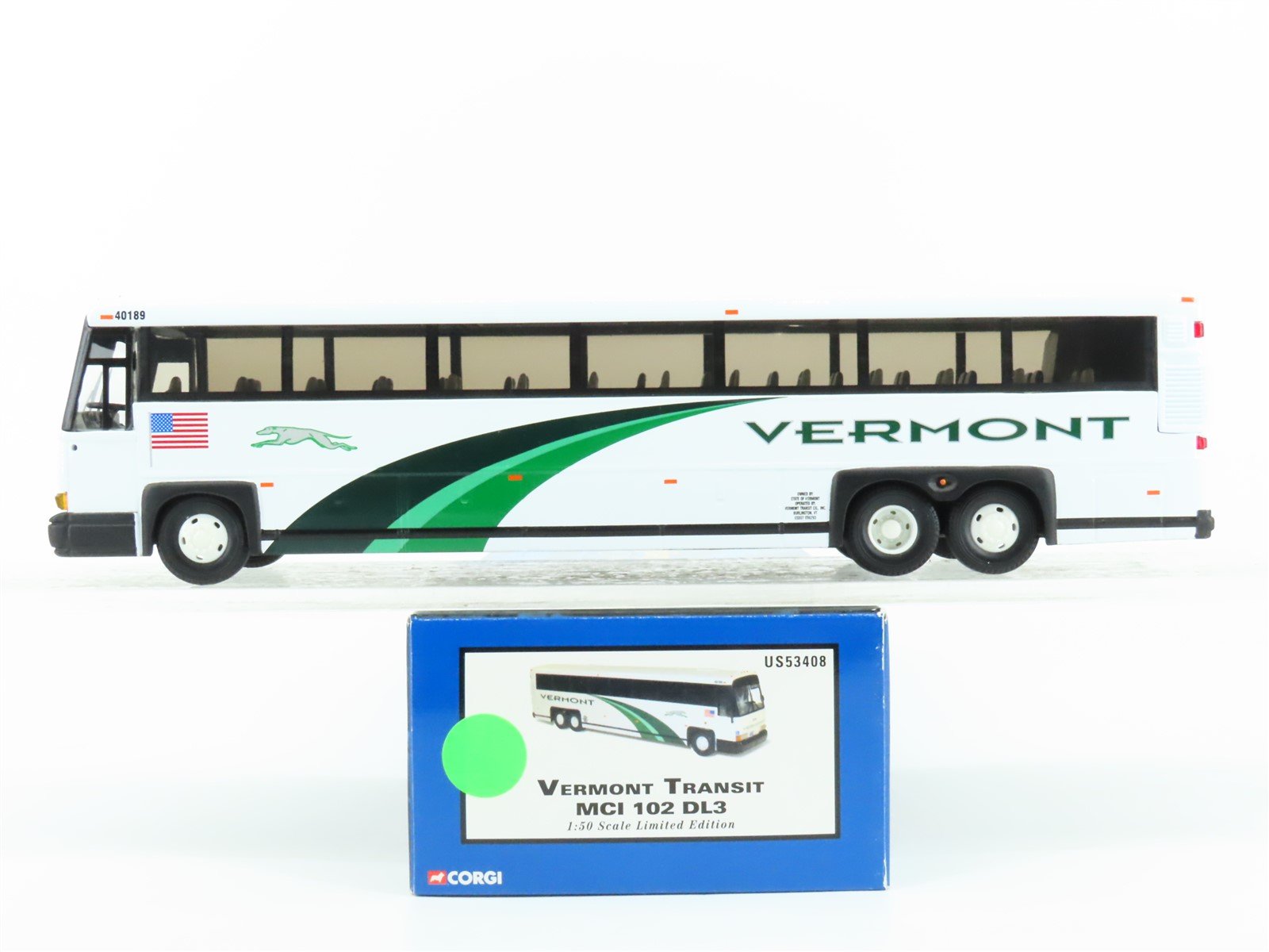 1:50 Scale Corgi US53408 Die-Cast MCI-102 DL3 Vermont Transit Bus #40189