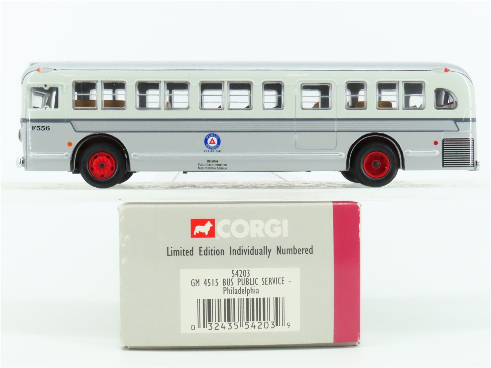 1:50 Scale Corgi 54203 Die-Cast GM 4515 Bus Public Service Philadelphia Bus