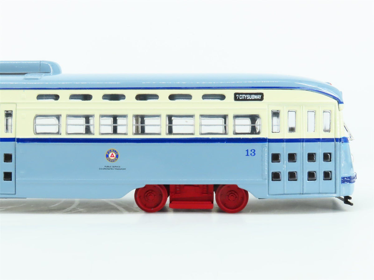 1:50 Scale Corgi 55016 Die-Cast PCC Newark/PSNJ Trolley UNPOWERED