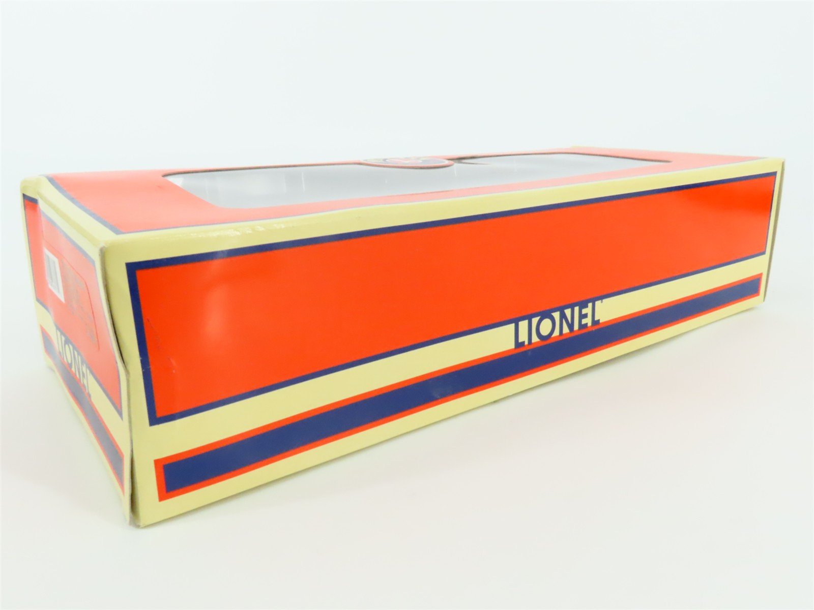 O Gauge 3-Rail Lionel 6-26777 Flag Single Door Box Car #26777 w/ Lights