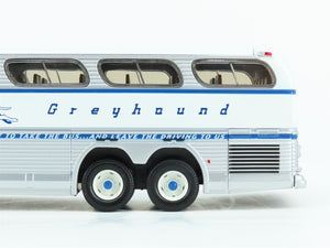 1:50 Corgi US54407 Die-Cast GM 4501 Greyhound Scenicruiser Dest New York NY