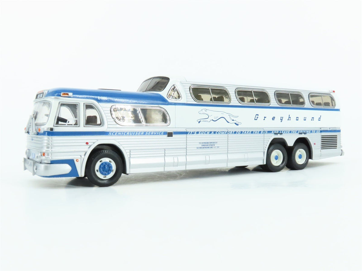 1:50 Corgi US54407 Die-Cast GM 4501 Greyhound Scenicruiser Dest New York NY
