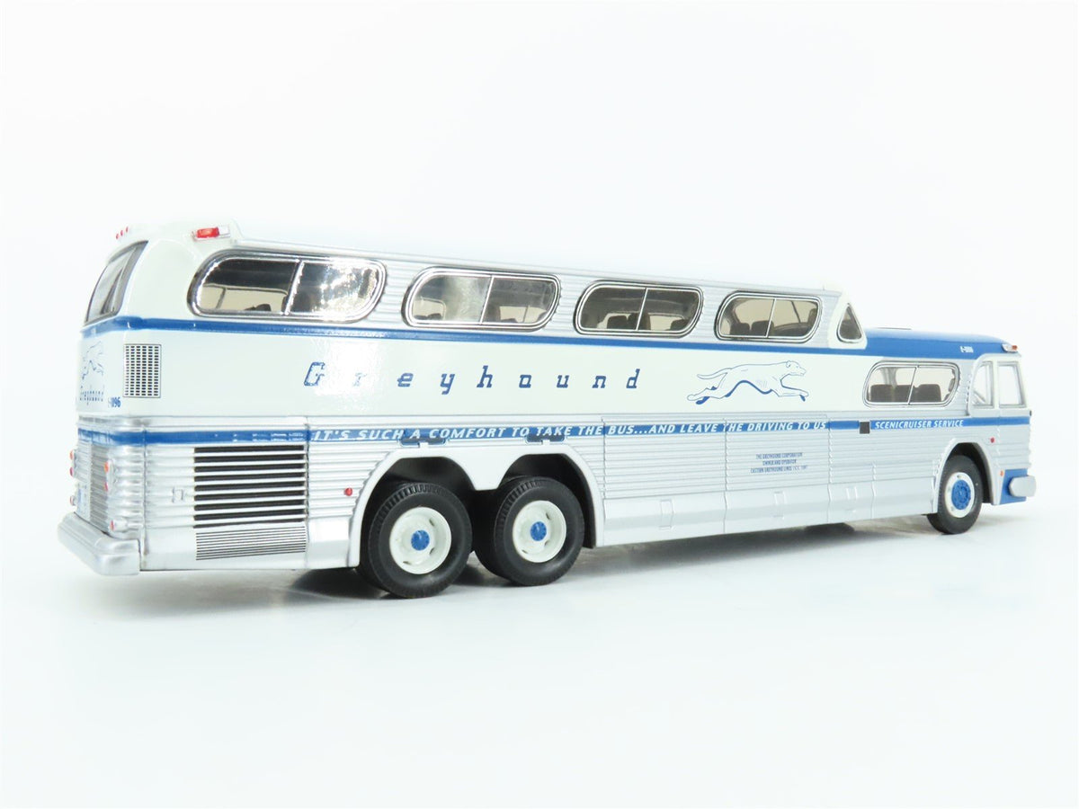 1:50 Corgi US54407 Die-Cast GM 4501 Greyhound Scenicruiser Dest New York NY