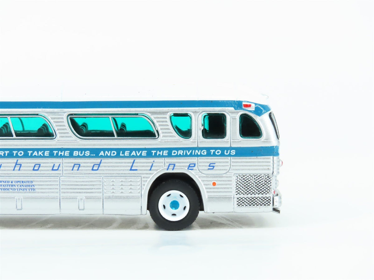1:87 Iconic Replicas 87-0341-B Die-Cast Greyhound Canada Tribute 5-Bus Set