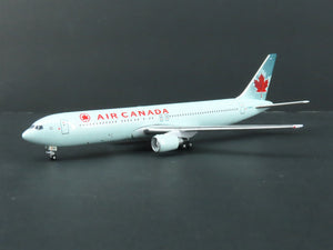 1:400 Aero Classics Historical Hangar Club Die-Cast Air Canada B767-333 Airliner