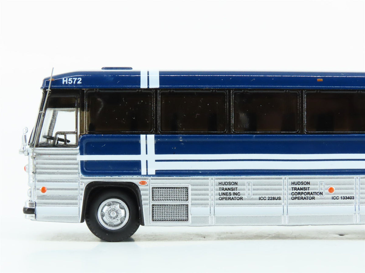 1:87 Iconic Replicas 87-0328 Die-Cast MCI MC-9 Shortline Crusader Intercity Bus