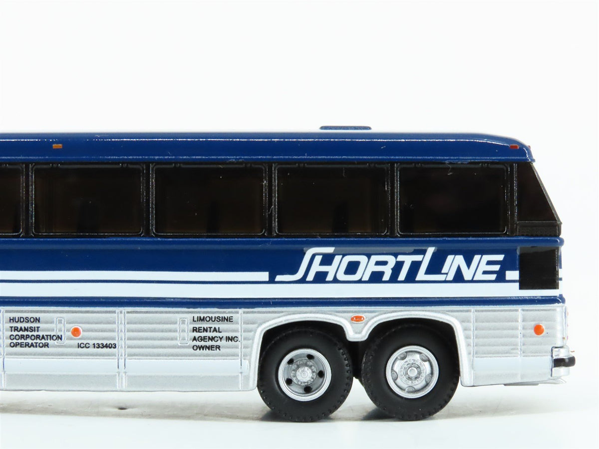 1:87 Iconic Replicas 87-0328 Die-Cast MCI MC-9 Shortline Crusader Intercity Bus