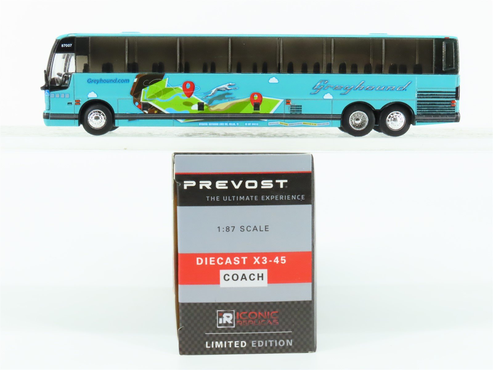 1:87 Scale Iconic Replicas 87-0274 Die-Cast Greyhound Prevost X3-45 Coach Bus