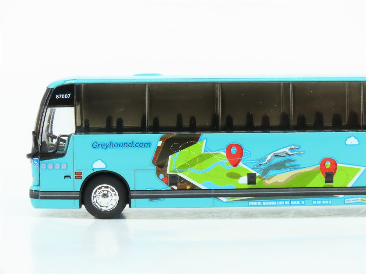 1:87 Scale Iconic Replicas 87-0274 Die-Cast Greyhound Prevost X3-45 Coach Bus