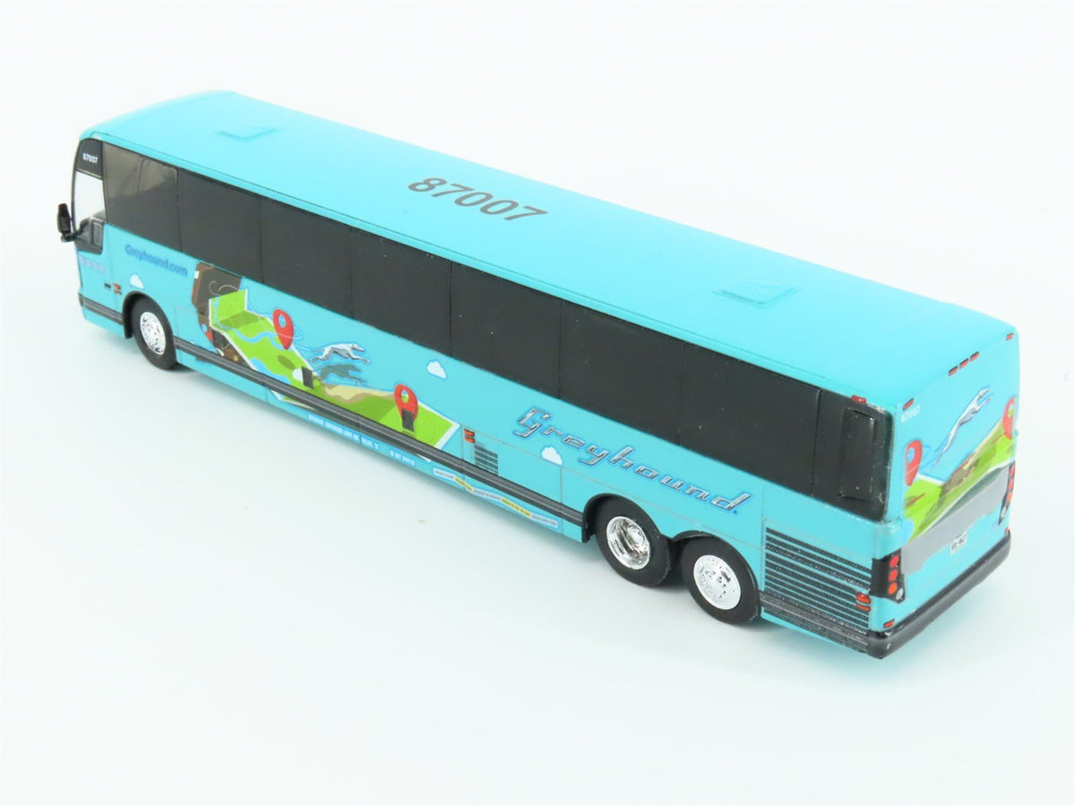 1:87 Scale Iconic Replicas 87-0274 Die-Cast Greyhound Prevost X3-45 Coach Bus