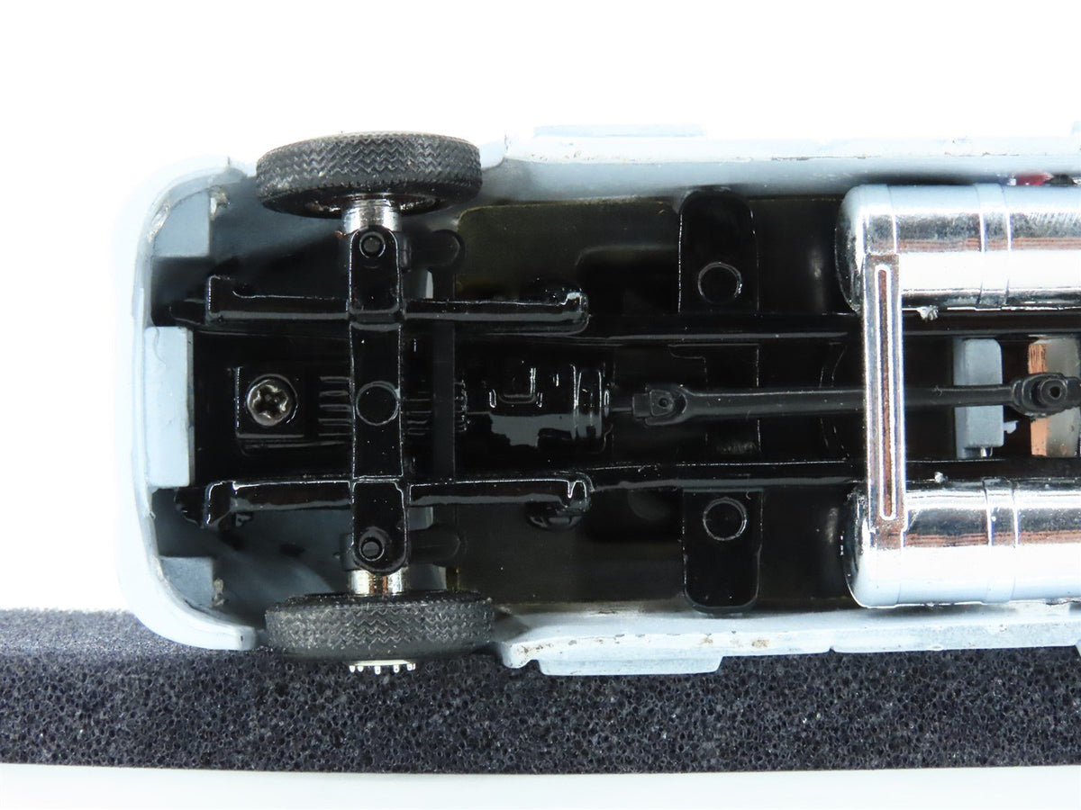 1:64 DG Productions Die-Cast Swift Volvo Semi Truck &amp; 53&#39; Trailer