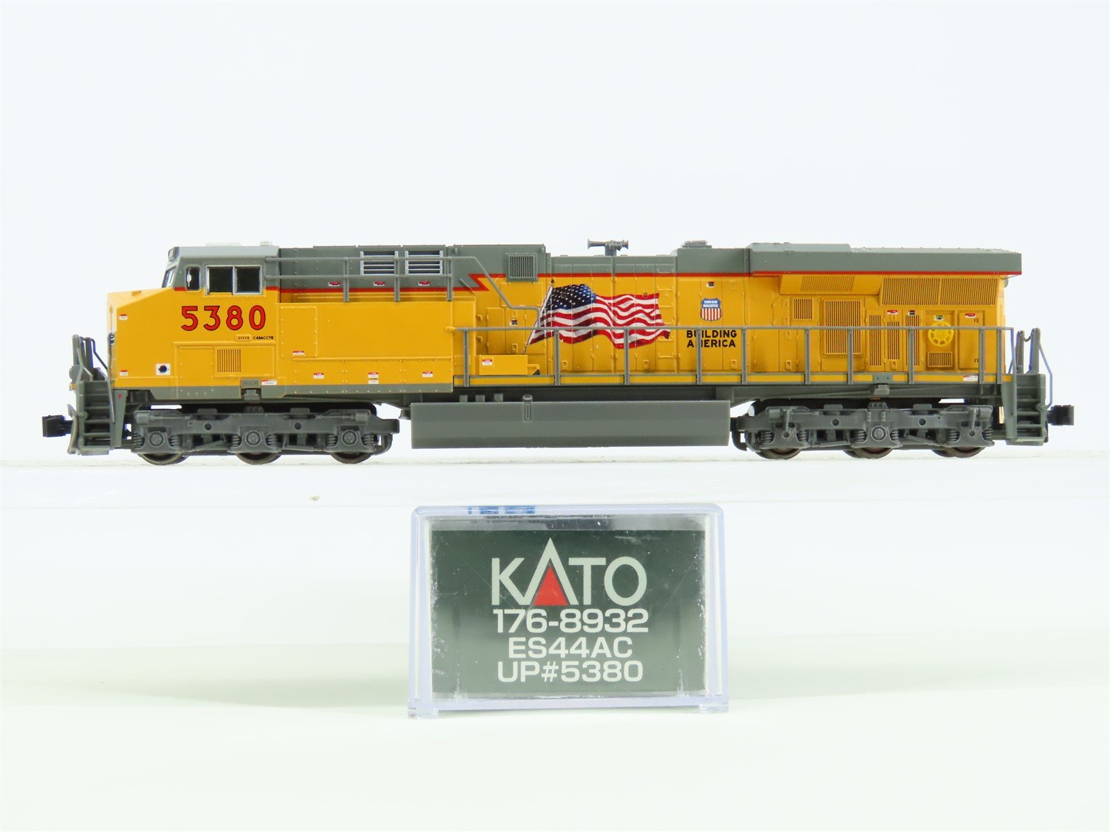 N Scale KATO 176-8932 UP "Building America" GE ES44AC Diesel #5380 - DCC Ready