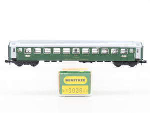 N Scale Trix 51302800 SBB CFF 2nd Class Coach Passenger Car #518522400610