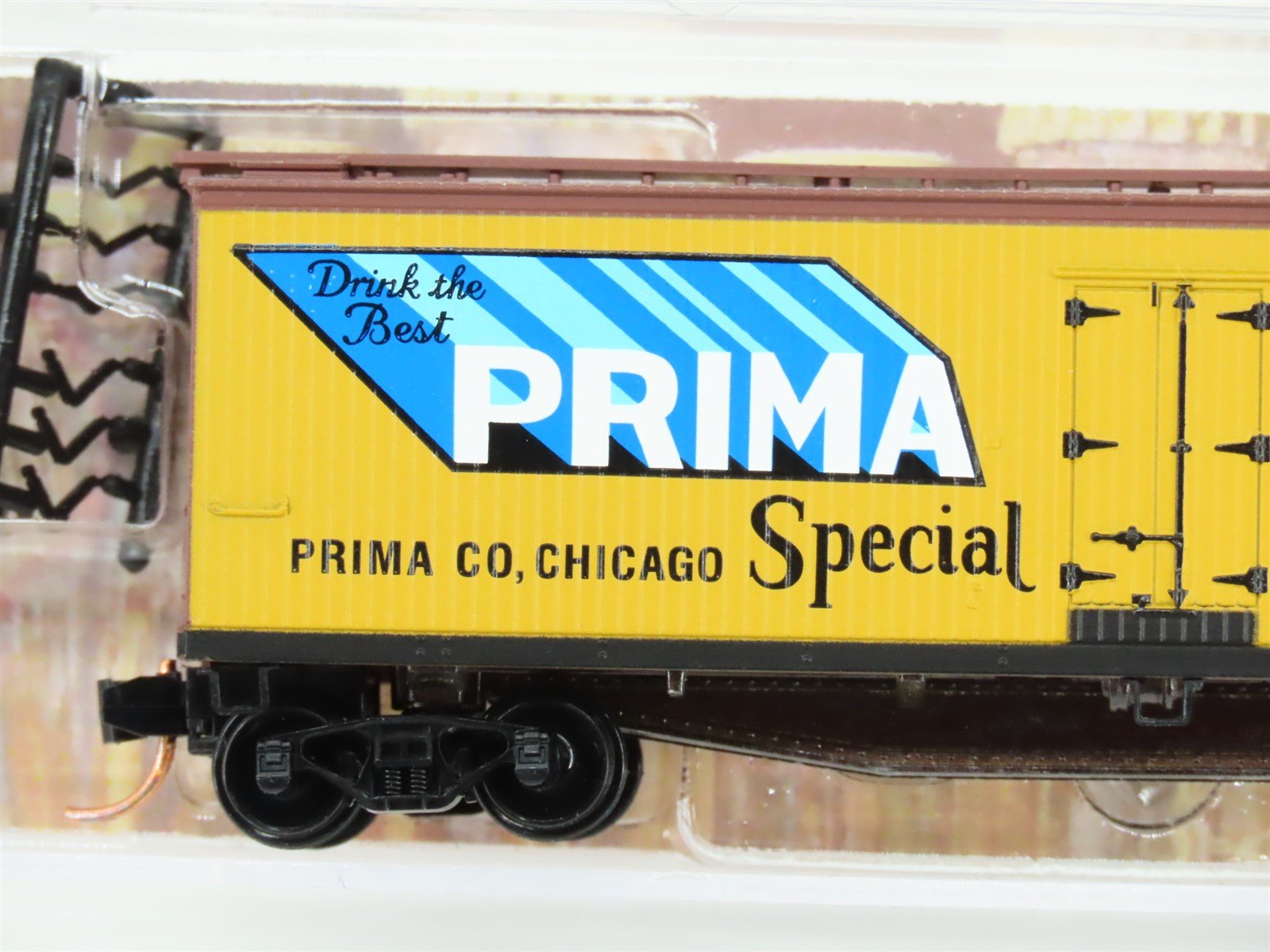 N Scale Micro-Trains MTL 04900650 URTC Prima Special 40' Wood Reefer #12818