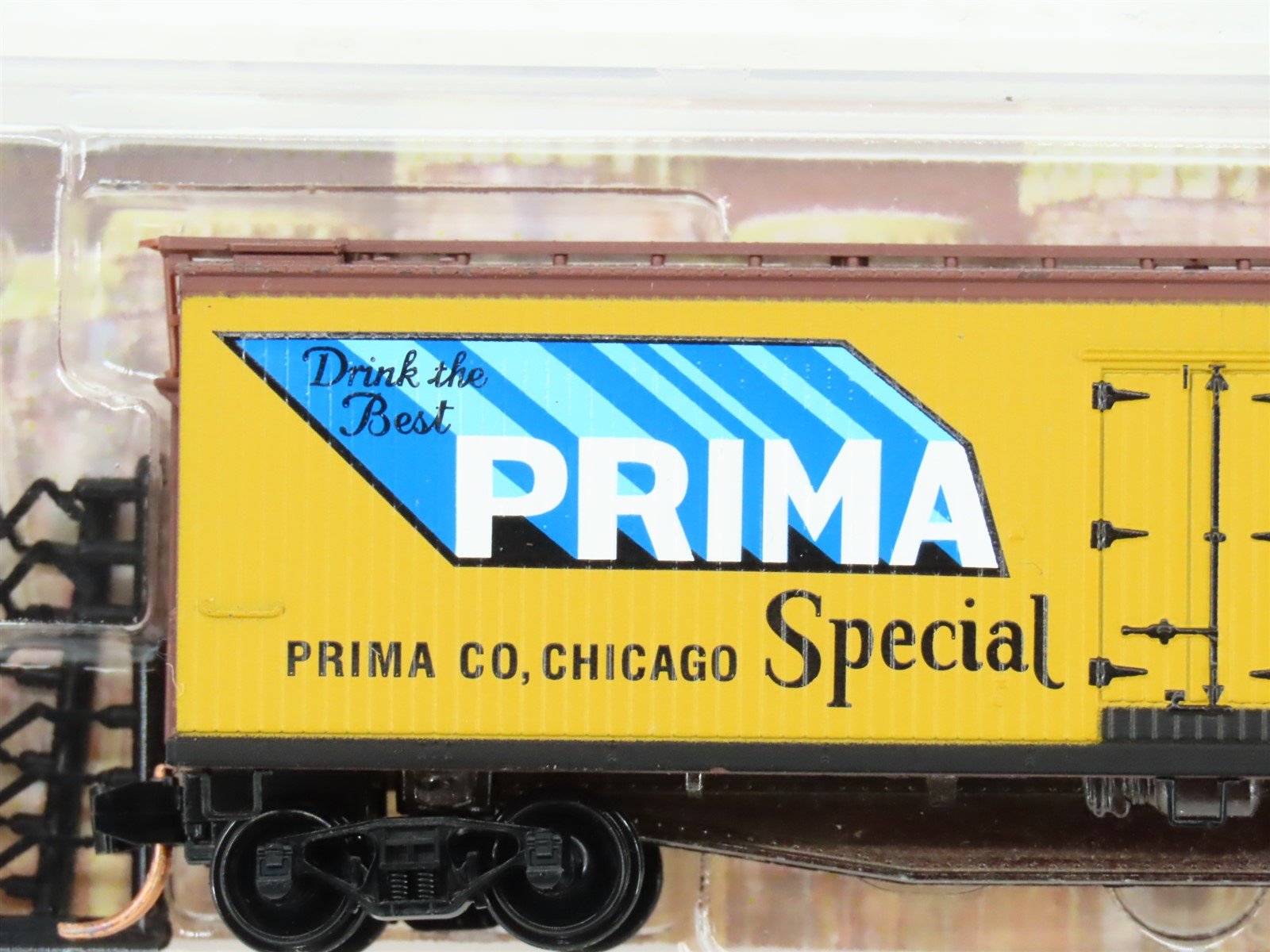 N Scale Micro-Trains MTL 04900650 URTC Prima Special 40' Wood Reefer #12818