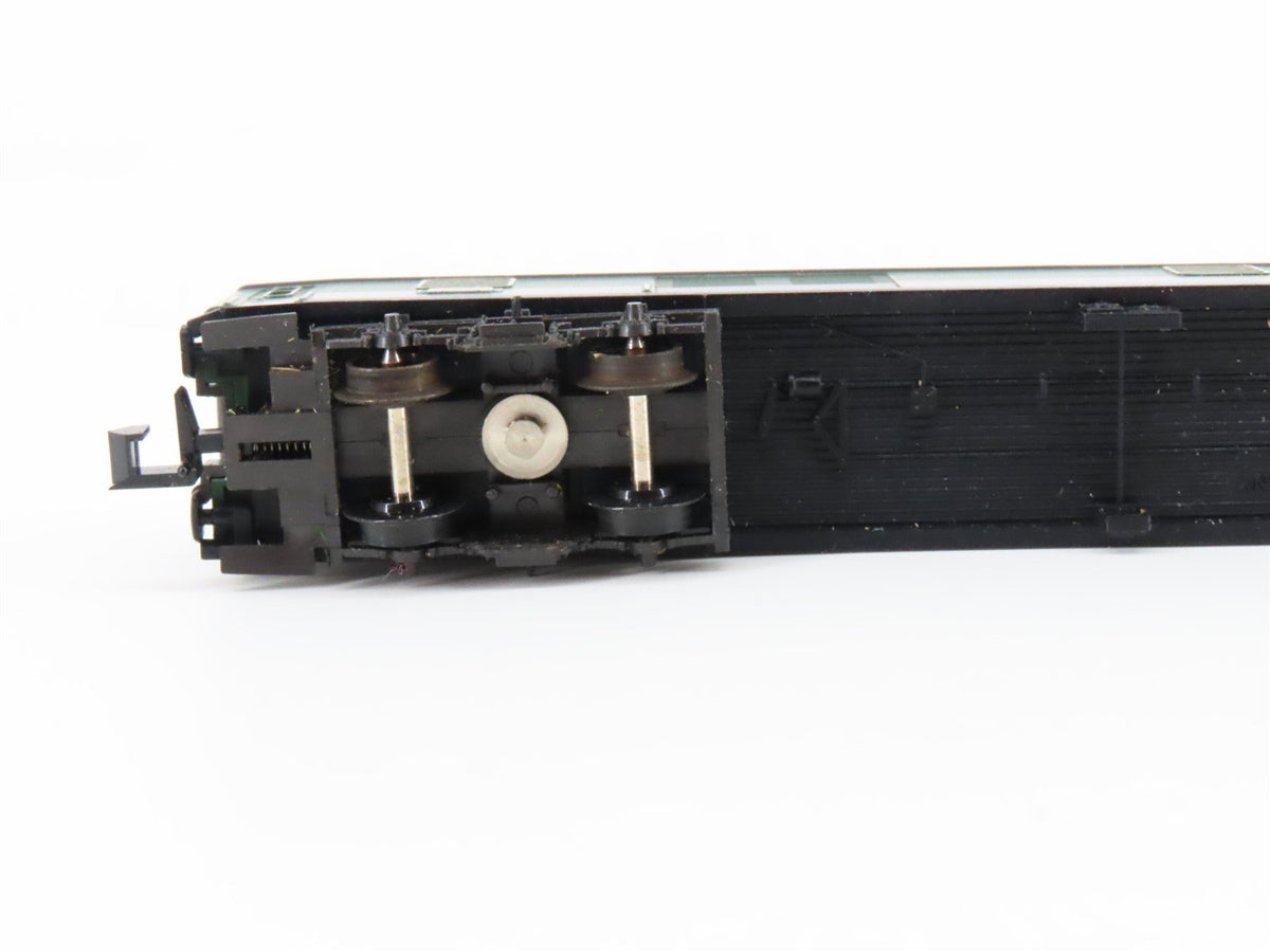 N Scale Trix 51309300 DB Railway Baggage Passenger Car #518032401174