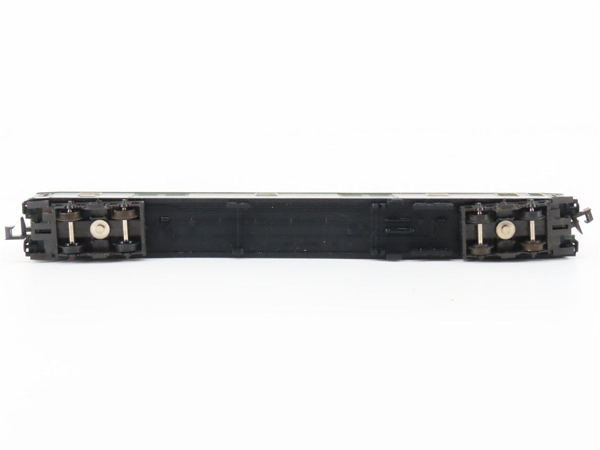N Scale Trix 51309300 DB Railway Baggage Passenger Car #518032401174