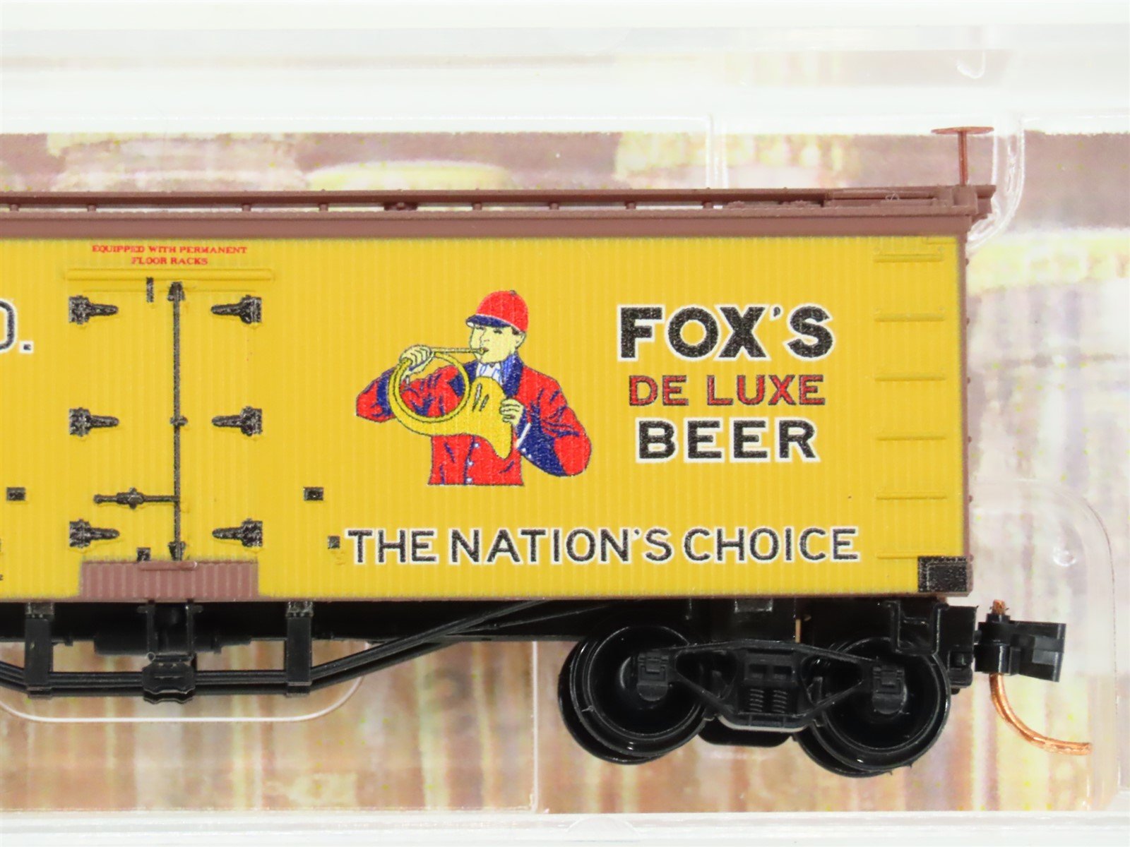 N Scale Micro-Trains MTL 05800200 NADX Fox Brewing 36' Wood Reefer #4751