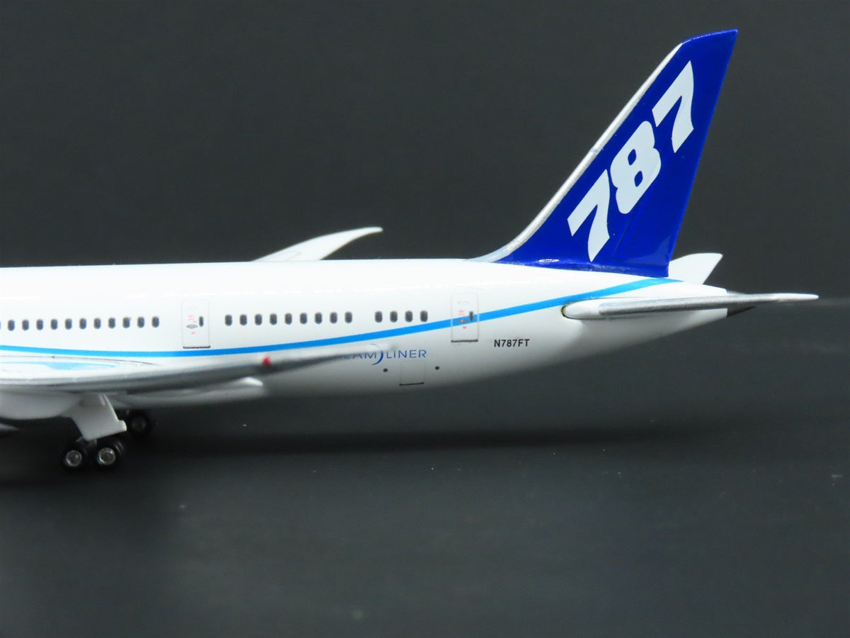 1:400 Gemini Jets GJBOE980 Die-Cast Boeing Dreamliner B787-8 Airliner