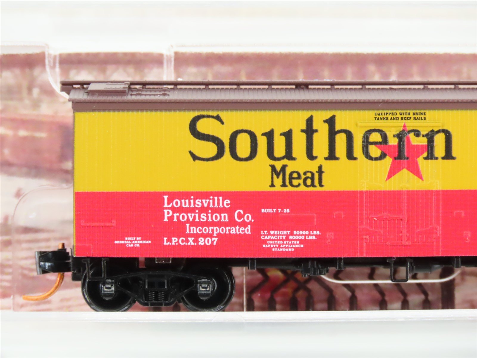N Micro-Trains MTL 05800526 LPCX Southern Star Meat Products 36' Reefer #207
