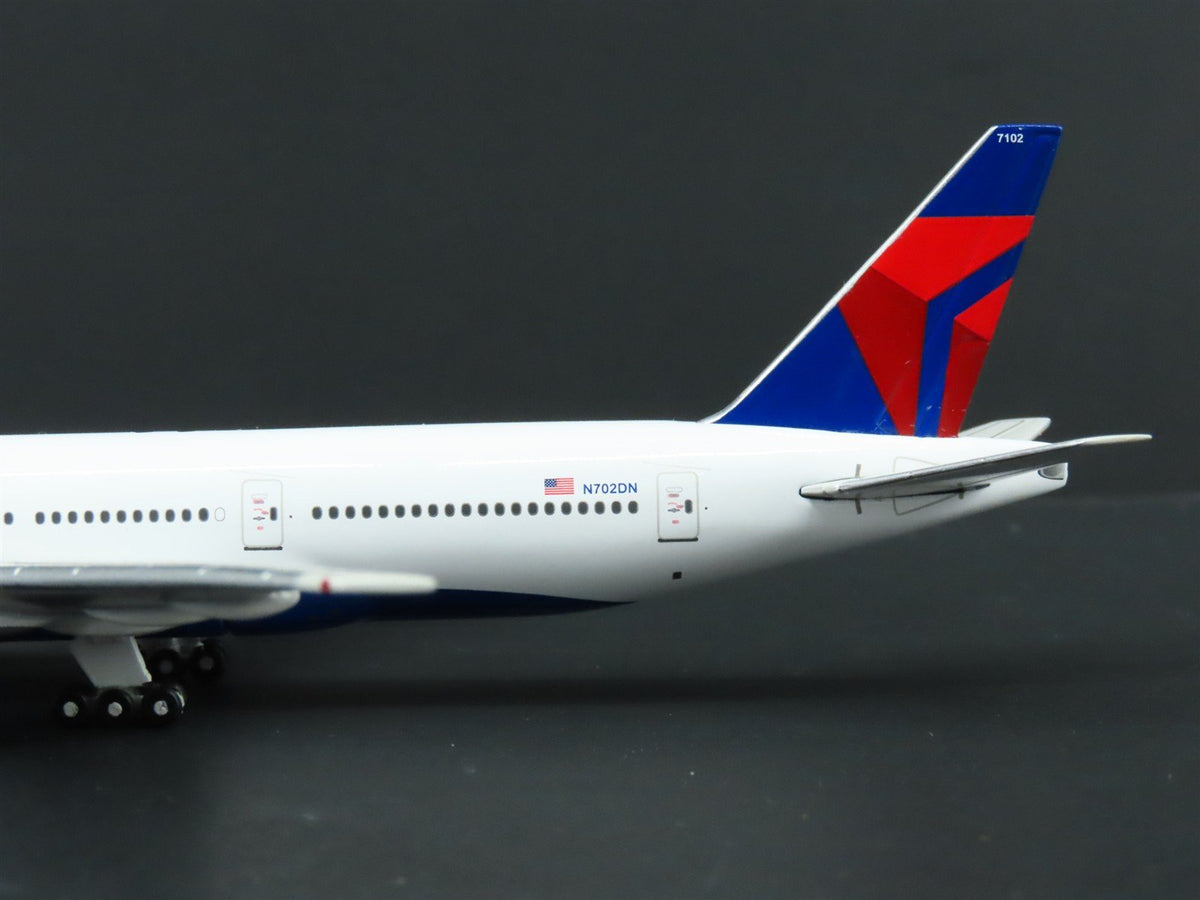 1:400 Gemini Jets GJDAL777A Die-Cast Delta Airlines Boeing 777-200LR Airliner