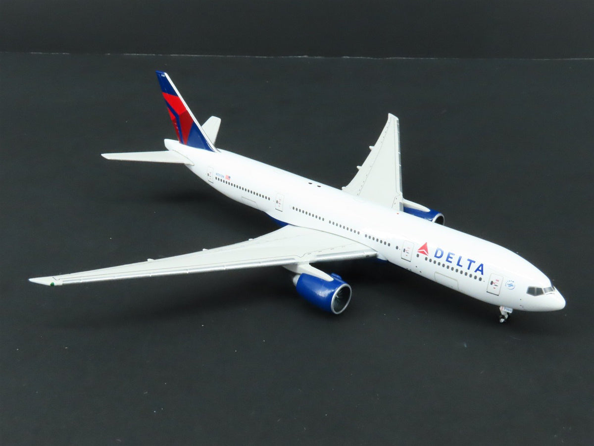 1:400 Gemini Jets GJDAL777 Die-Cast Delta Airlines Boeing 777-200LR Airliner