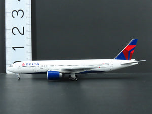 1:400 Gemini Jets GJDAL777 Die-Cast Delta Airlines Boeing 777-200LR Airliner