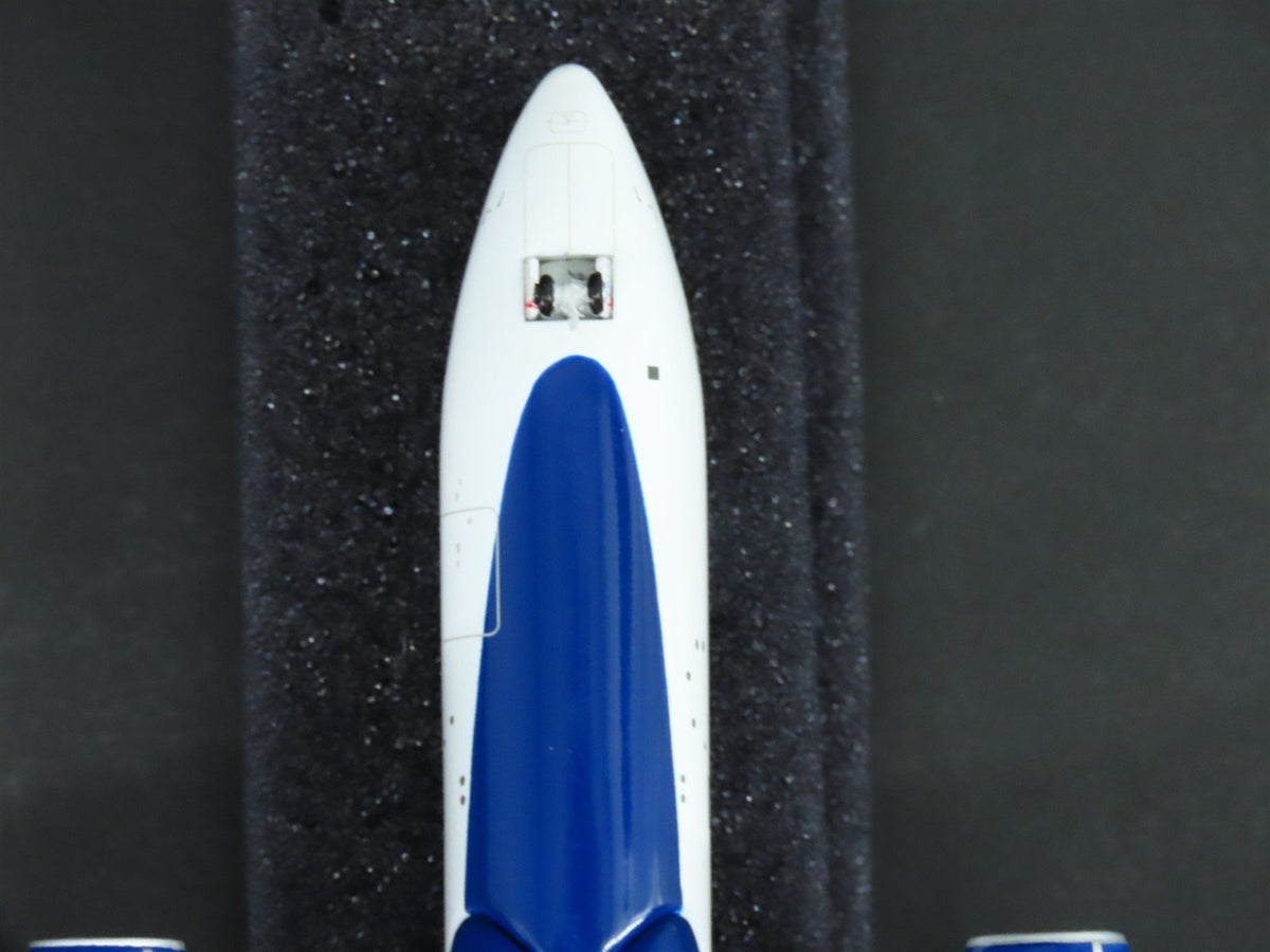 1:400 Gemini Jets GJDAL777 Die-Cast Delta Airlines Boeing 777-200LR Airliner