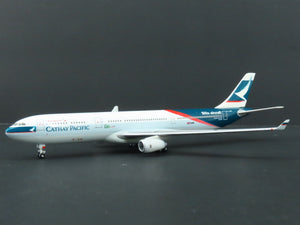 1:400 CXcitement Die-Cast Cathay Pacific/C.P. Airlines A330 & DC-3 Airliner Set