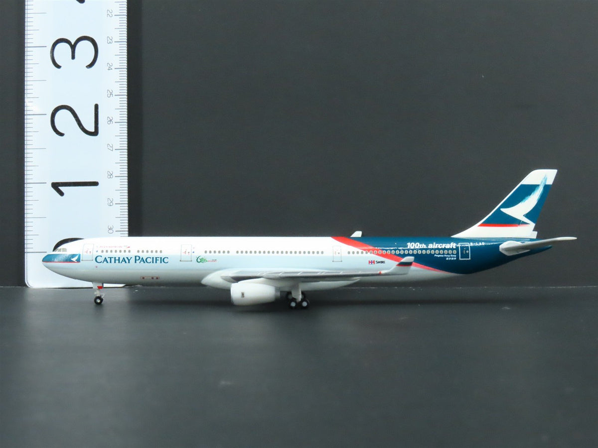 1:400 CXcitement Die-Cast Cathay Pacific/C.P. Airlines A330 &amp; DC-3 Airliner Set