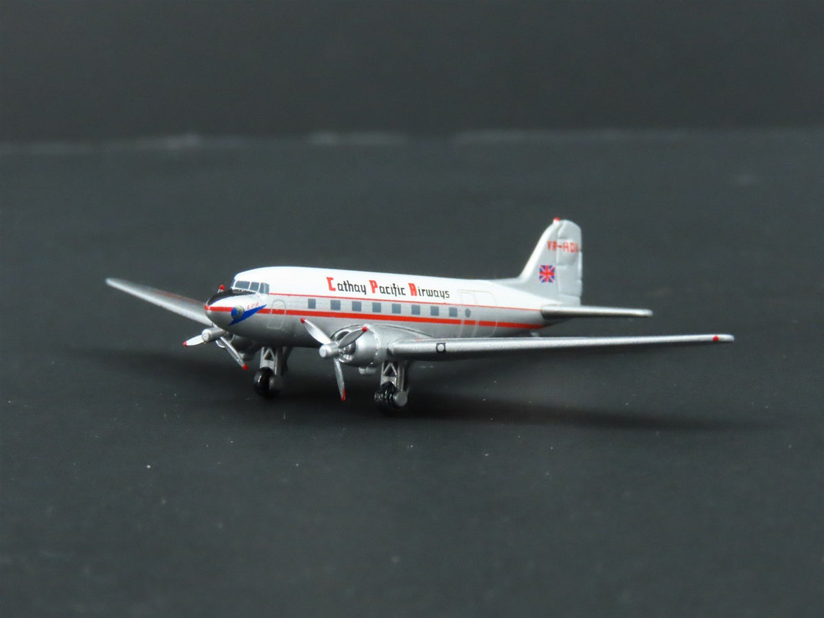 1:400 CXcitement Die-Cast Cathay Pacific/C.P. Airlines A330 &amp; DC-3 Airliner Set