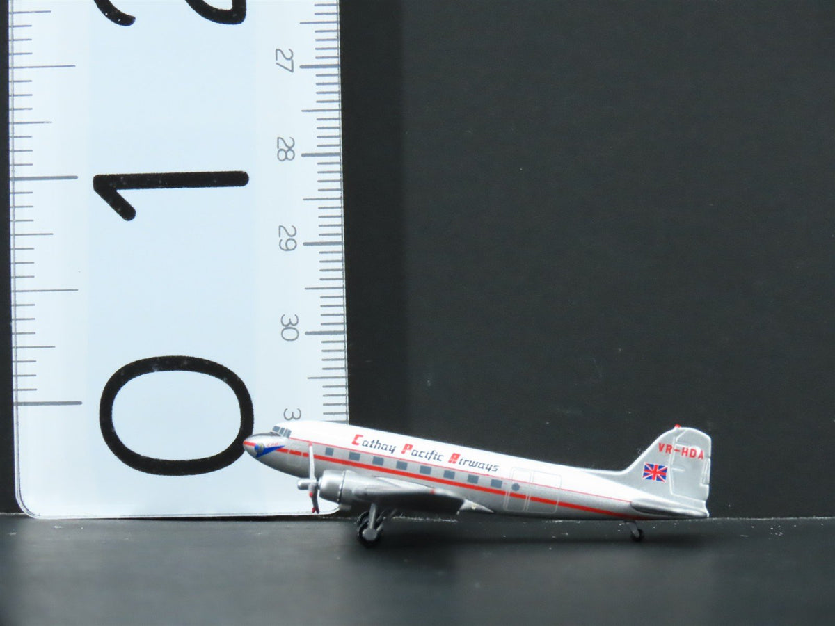 1:400 CXcitement Die-Cast Cathay Pacific/C.P. Airlines A330 &amp; DC-3 Airliner Set