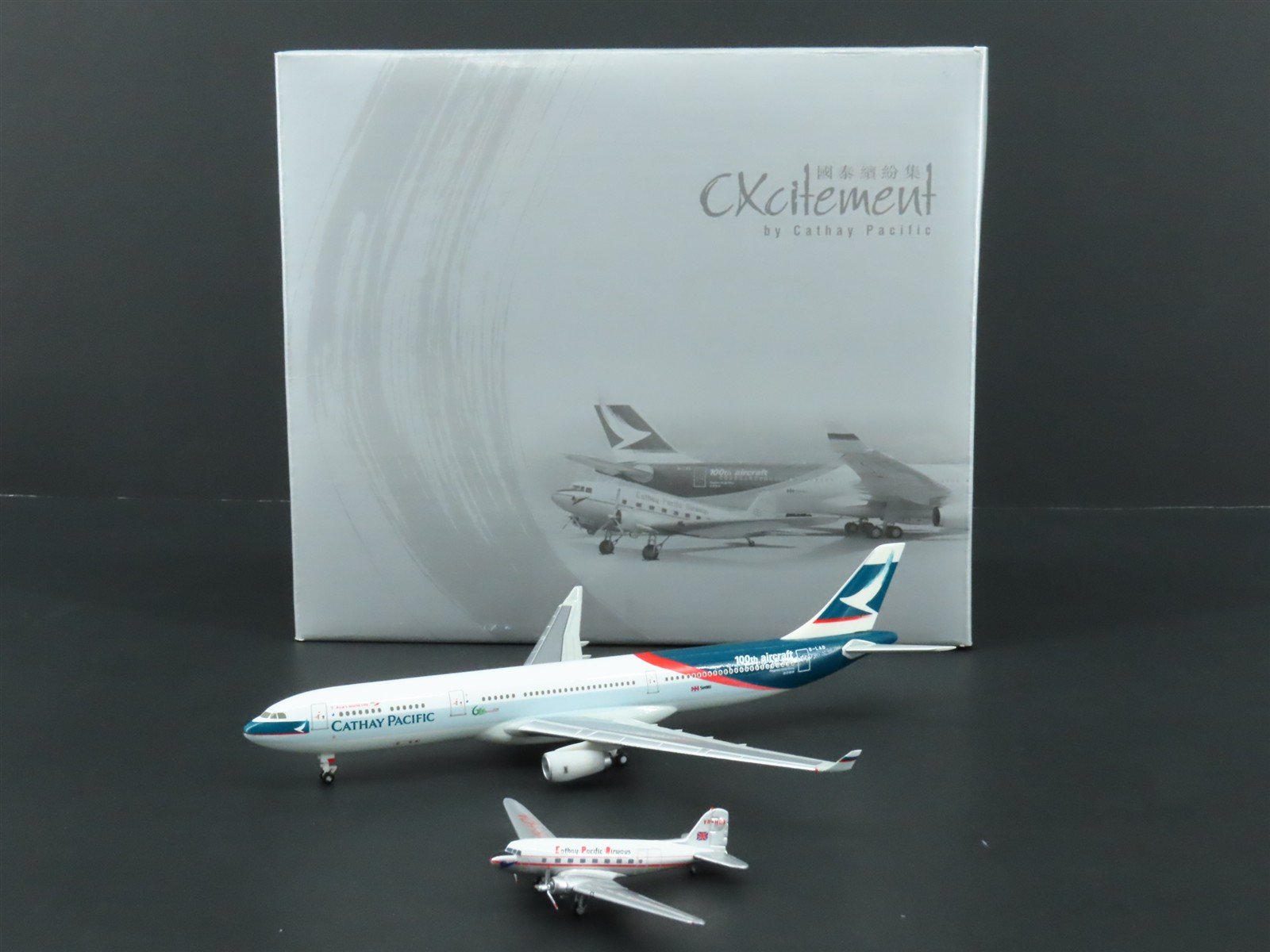 1:400 CXcitement Die-Cast Cathay Pacific/C.P. Airlines A330 & DC-3 Airliner Set