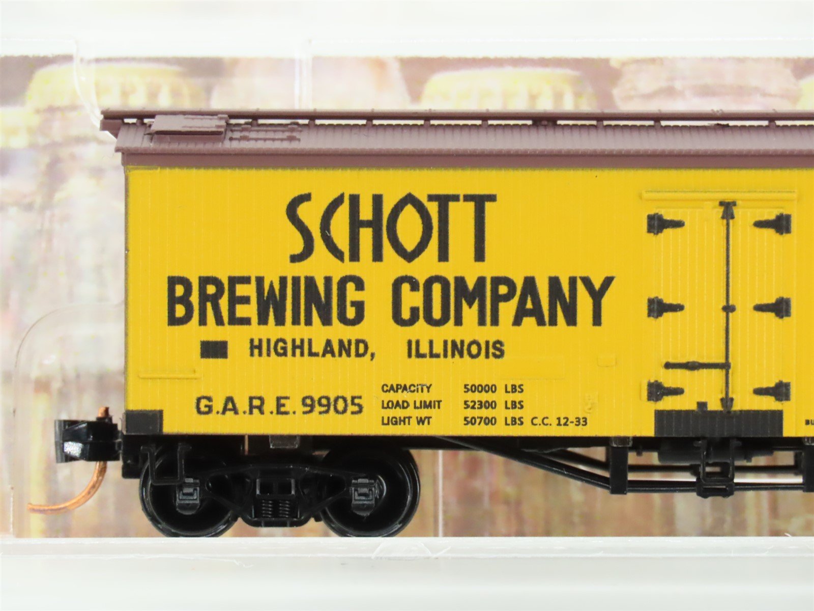 N Scale Micro-Trains MTL 05800170 GARE Schott Brewing 36' Wood Reefer #9905
