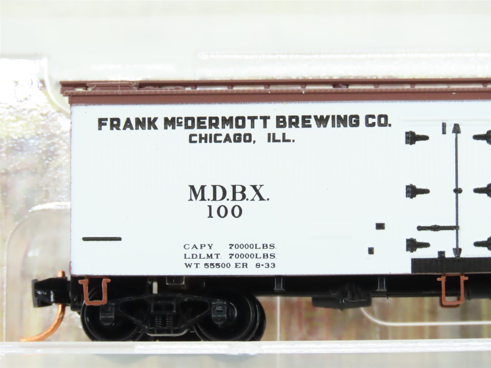 N Scale Micro-Trains MTL 05800546 MDBX Senate Brewing Co 36' Wood Reefer #100