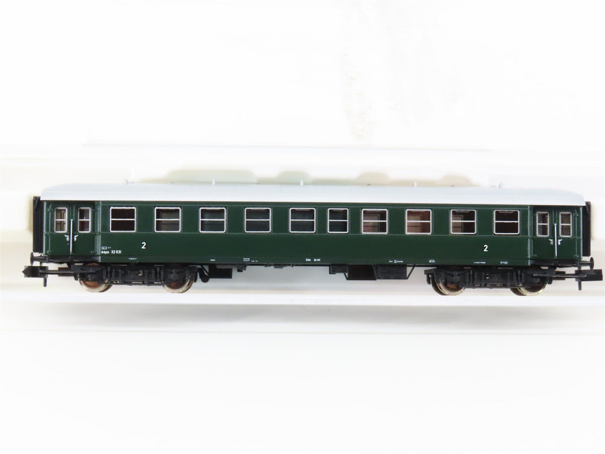 N Scale Fleischmann 867711 OBB Fast Train 2nd Class Coach Passenger Car #32031