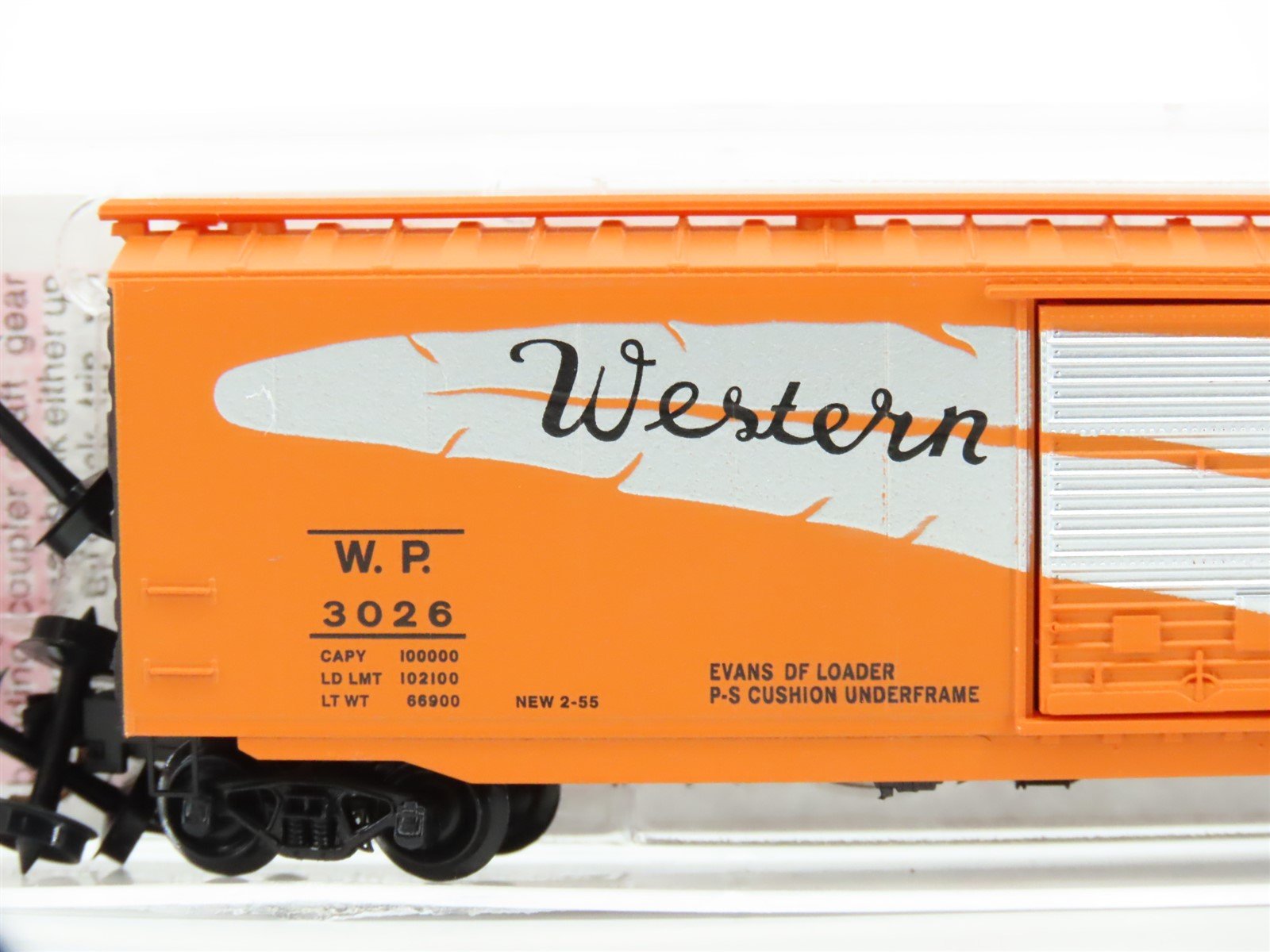 N Scale Micro-Trains MTL 03100290 WP Western Pacific Feather 50' Box Car #3026