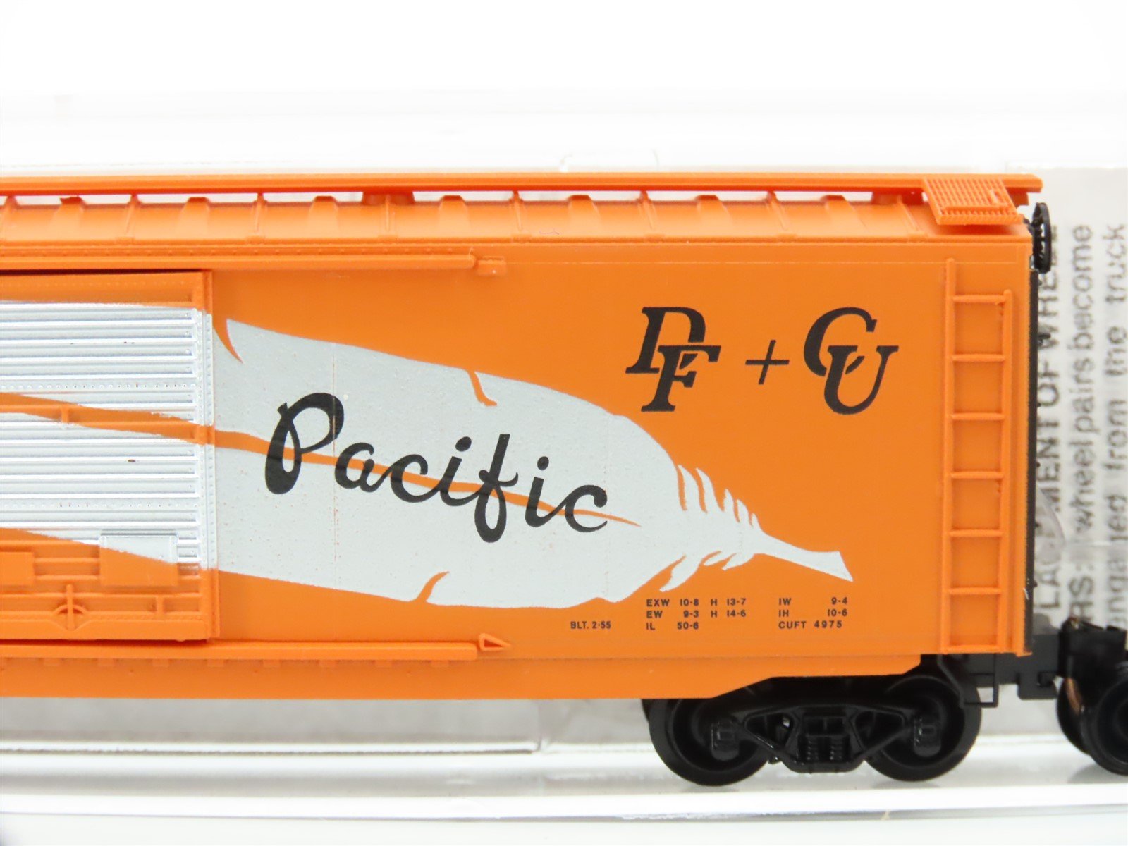 N Scale Micro-Trains MTL 03100290 WP Western Pacific Feather 50' Box Car #3026