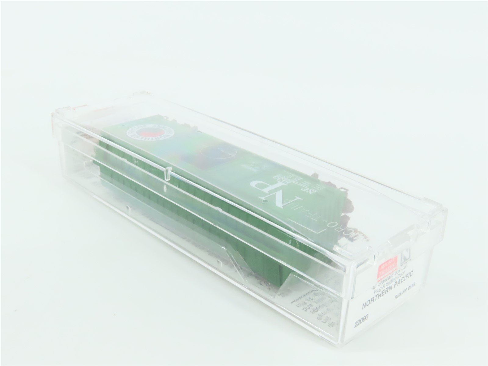 N Scale Micro-Trains MTL 22090 NP Northern Pacific Railway 40' Box Car #8133